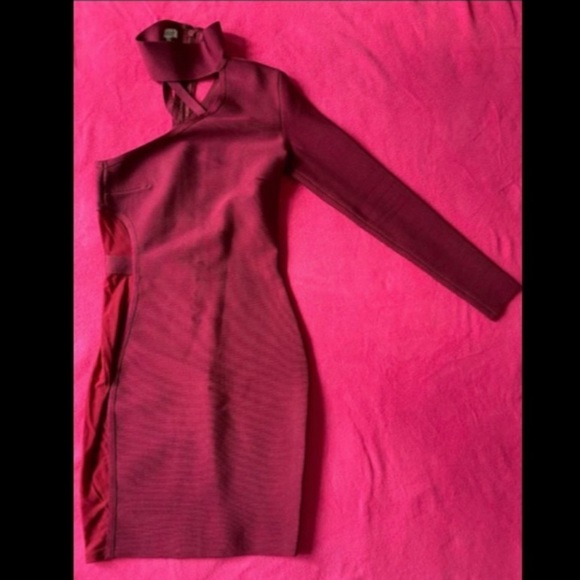 Burgundy Bandage One Shoulder Choker cutout dress - Picture 9 of 11